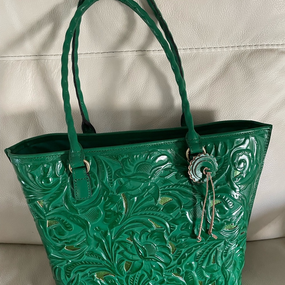 Patricia Nash Italy, leather tote/shoulderbag green new with tags